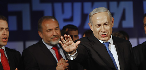 Benjamin Netanyahu får troligen fortsätta som Israels premiärminister. Foto: Oded Balilty/Scanpix.